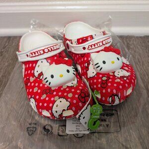 Crocs Unisex Hello Kitty Clog Sandals – Red – Size US Men’s 6 / Women’s 8